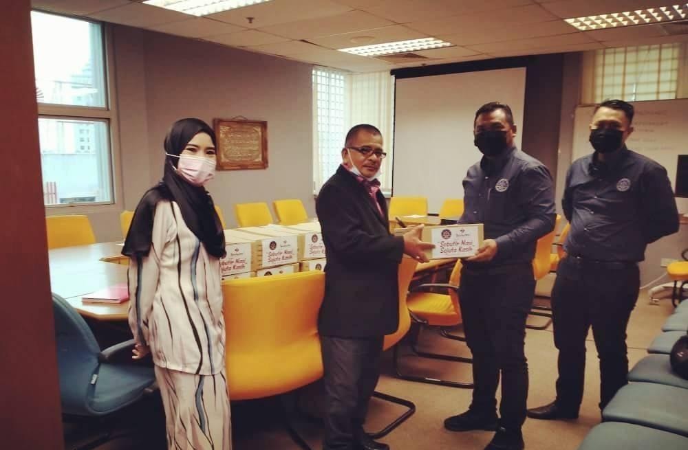 COVID-19 relief contributions: Food assistance through the Johor Social Welfare Department.