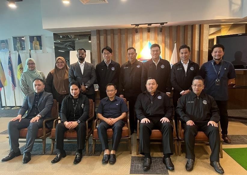 Institutional dialogue: Courtesy visit to the Malaysian Communications and Multimedia Commission.